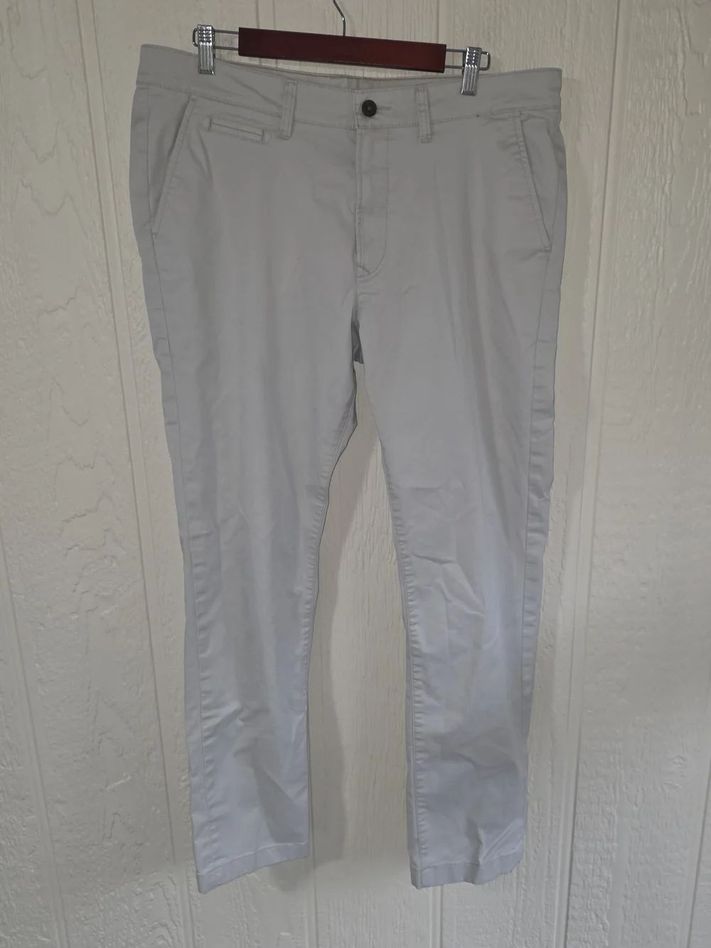 Lucky Brand Men’s Slim Chinos - Light Gray, Sizr 36 X 32